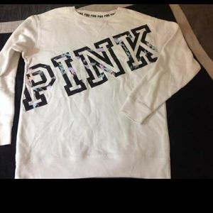 PENDING 🎀Pullover sweatshirt